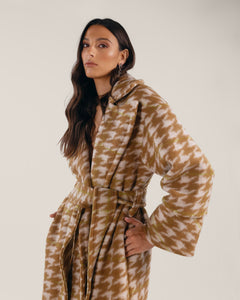 Cozy winter coat with earthy checked pattern with hints of green featuring detachable belt, deep pockets and full lining.