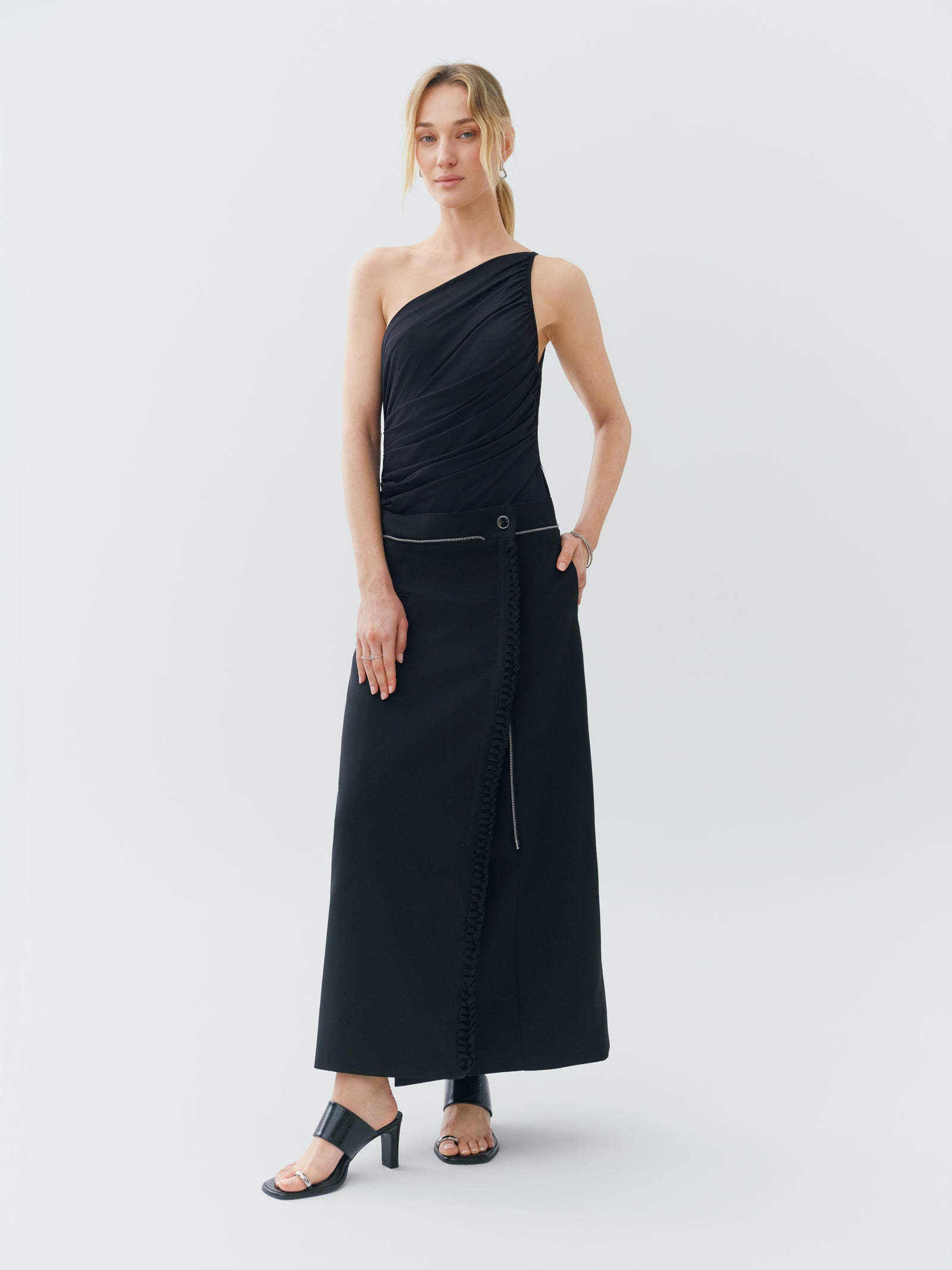Sustainable Workwear Modular Black Maxi Skirt with Buttons and Zipper – Bastet Noir