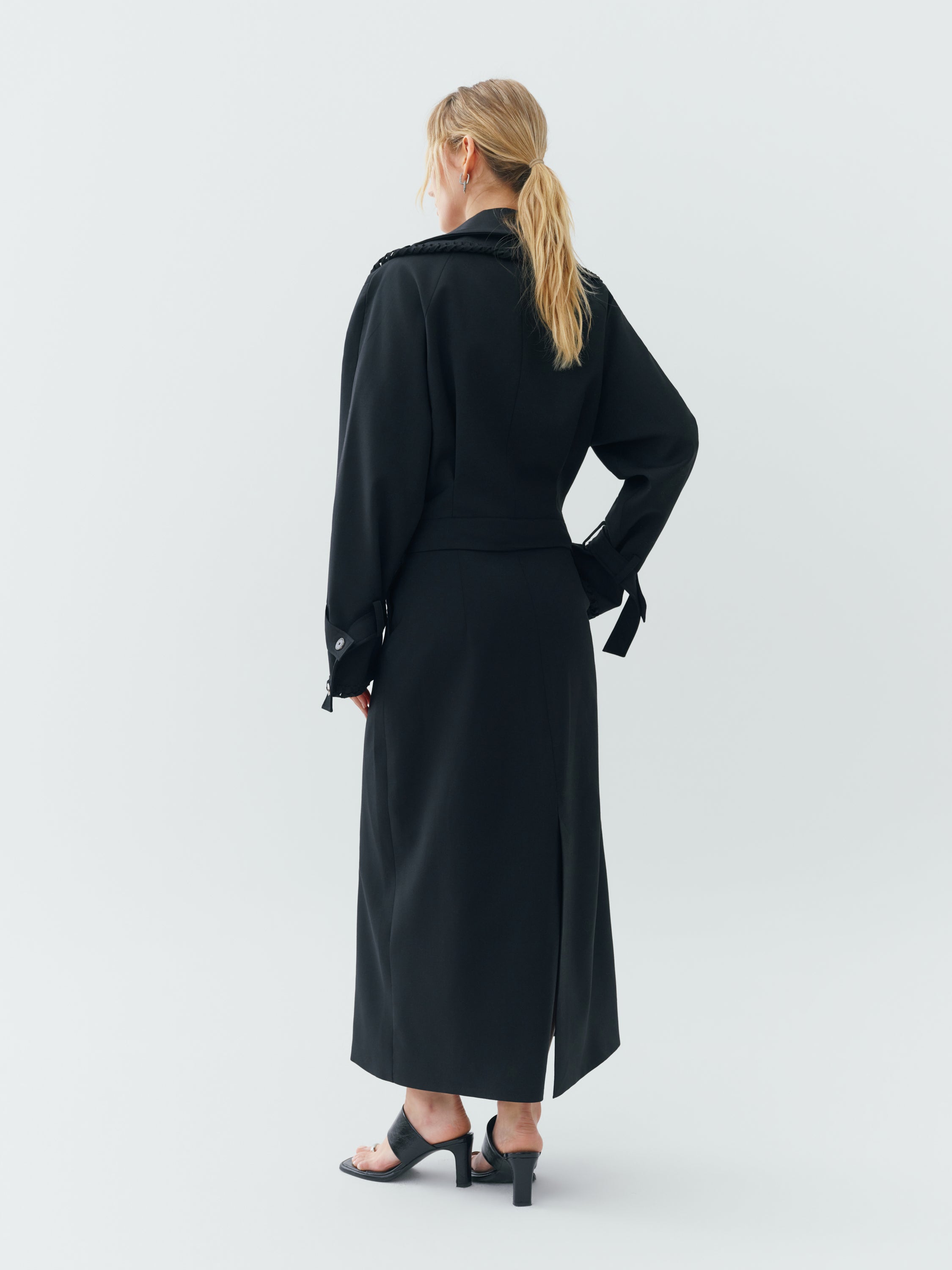 Sustainable Workwear Modular Black Trench Coat with Buttons and Zippers - Bastet Noir 