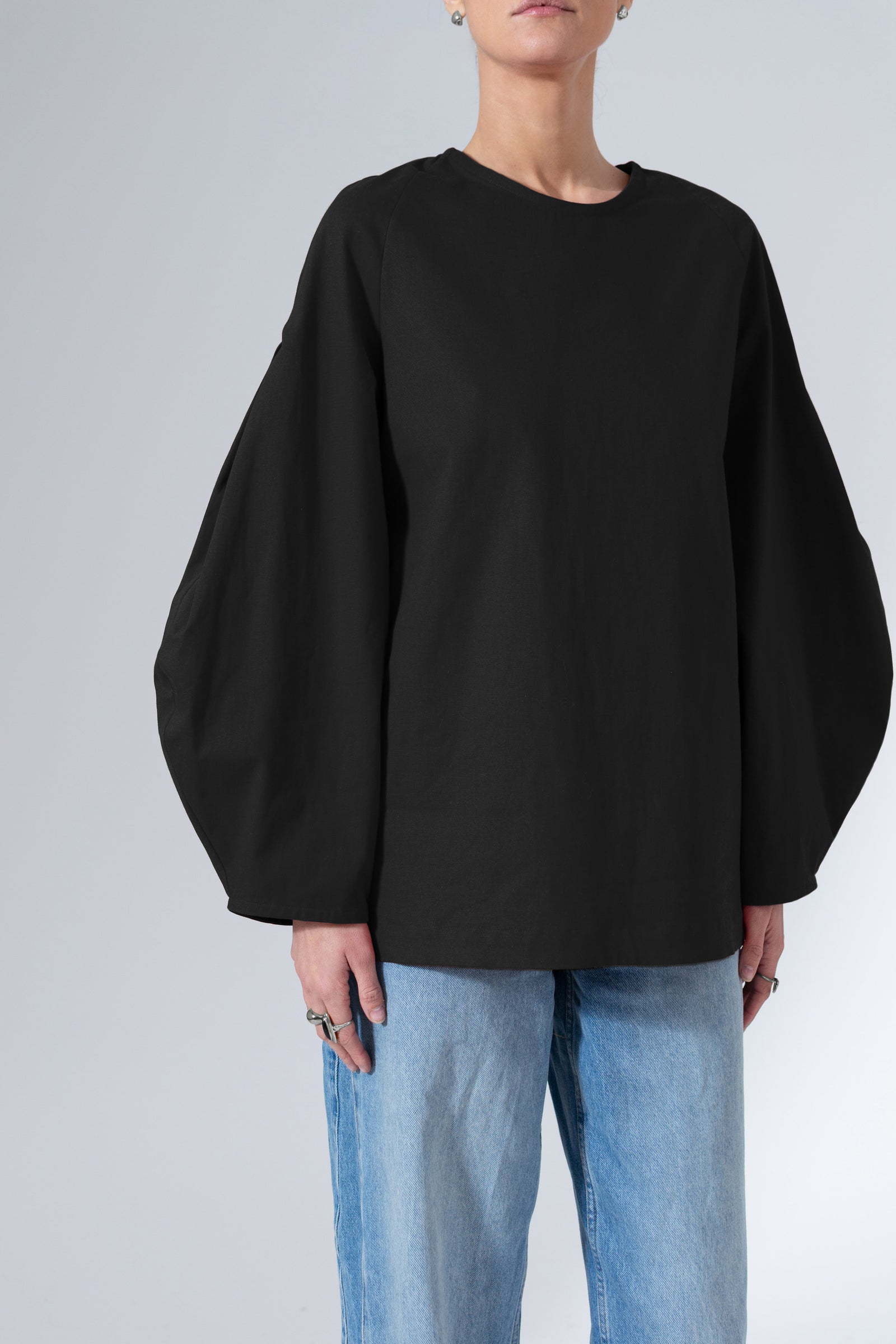 Black Linen Oversized Shirt With Balloon Sleeves - Custom Made - Bastet Noir
