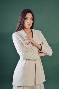 Made to measure white asymmetrical cashmere single breasted blazer with waist belt loops - Bastet Noir
