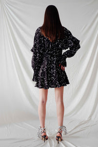 Made to measure black start printed mini dress with ruffles and long sleeves - Bastet Noir