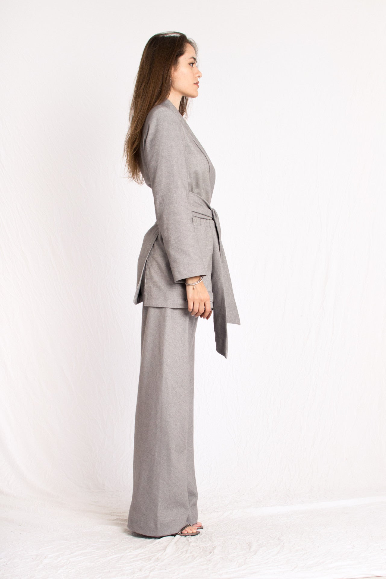 Grey cashmere wool women suit - Custom Made - Bastet Noir