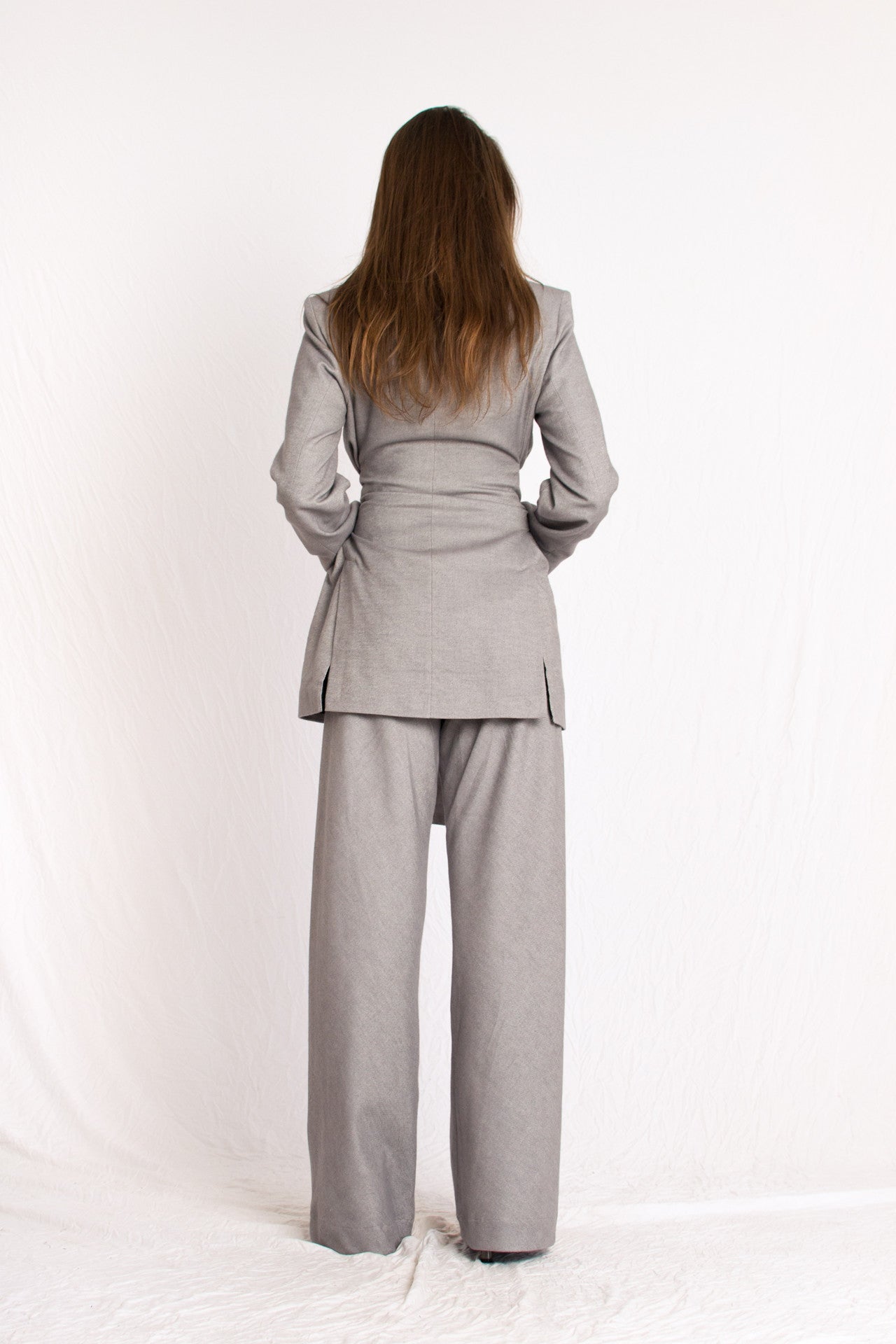 Grey cashmere wool women suit - Custom Made - Bastet Noir