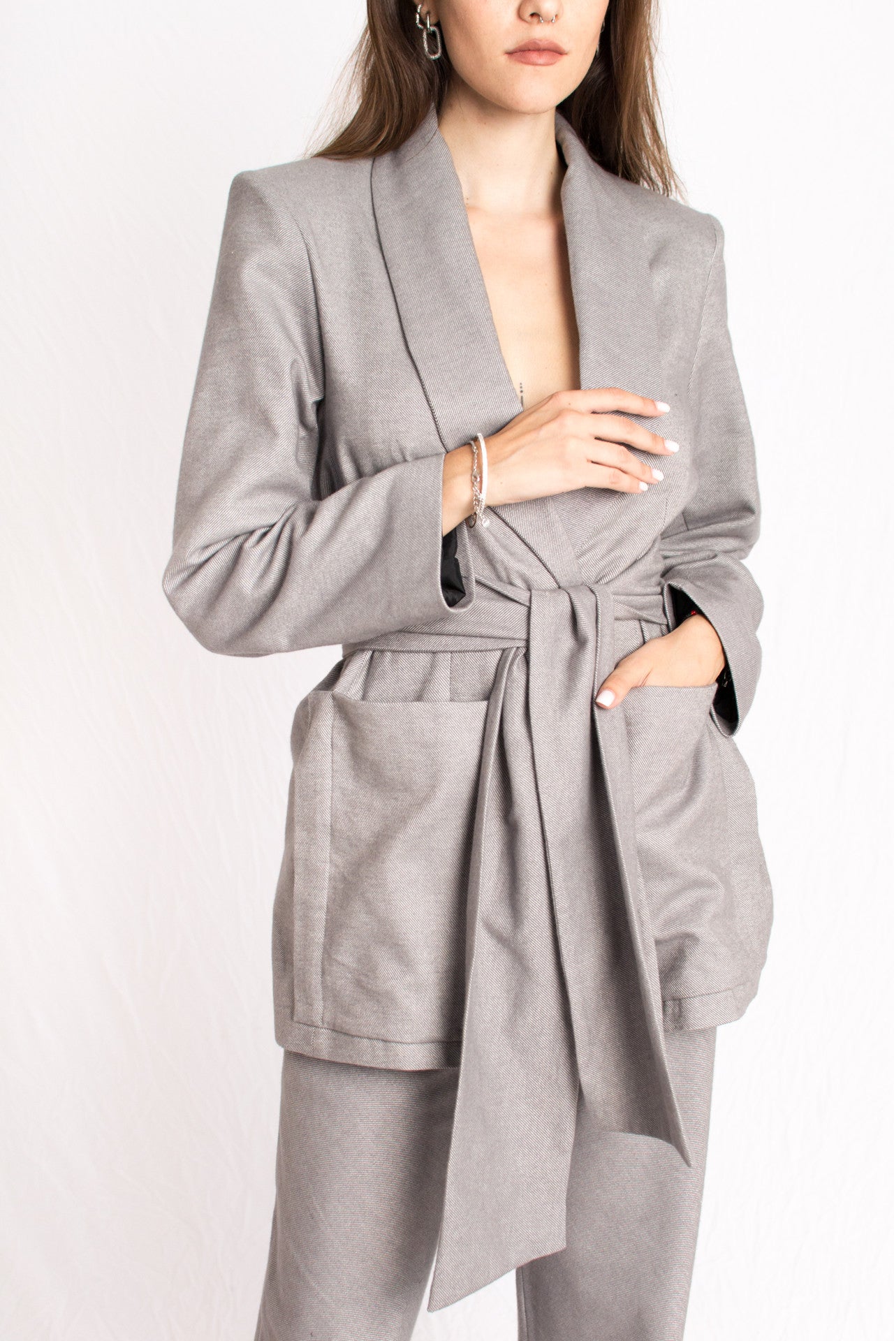 Grey cashmere wool women suit - Custom Made - Bastet Noir