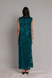 Teal flower applique straight-line silhouette turtleneck dress with side slit